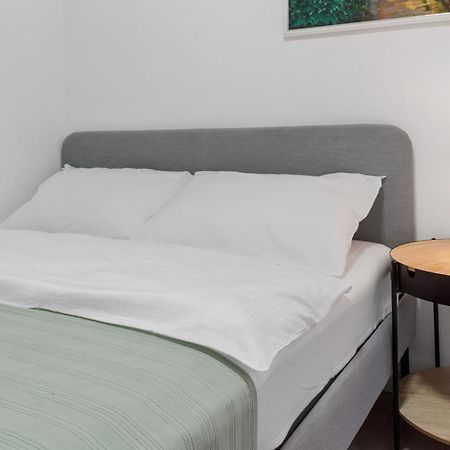 Central Town Cosy Apartment Бухарест Экстерьер фото