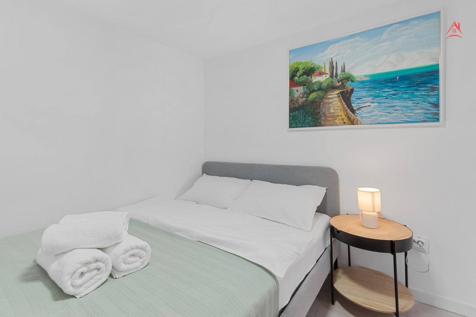 Central Town Cosy Apartment Бухарест Экстерьер фото